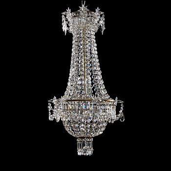 TAKKRONA, oskariansk stil, 1900-talets början. Höjd 101 cm.