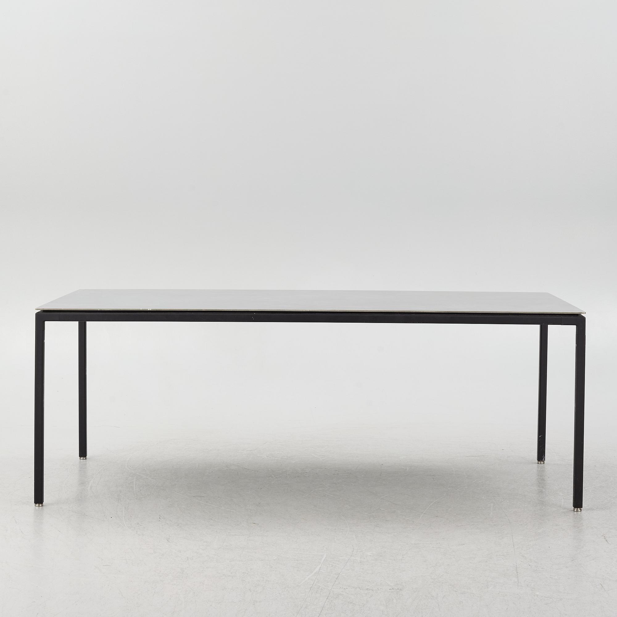 Matbord, Vipp, samtida.