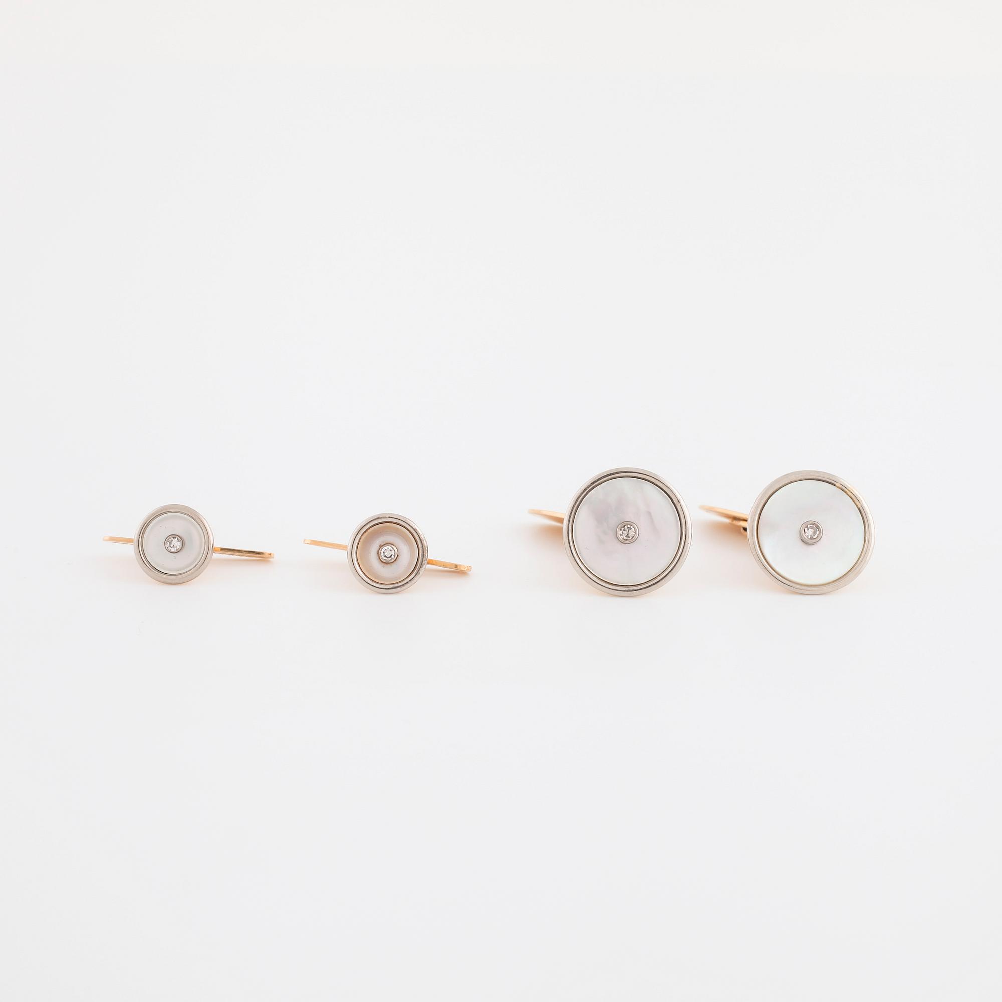 MANSCHETT- SAMT FRACKKNAPPAR, med pärlemor och åttkantslipade diamanter.