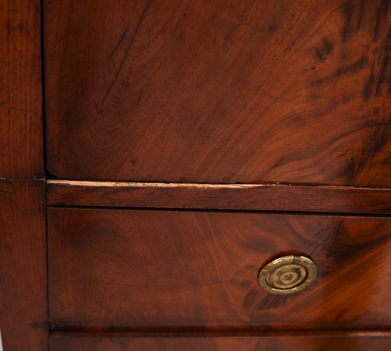 CHIFFONJÉ, empire, 1800-talets första hälft.