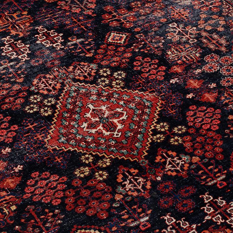 A CARPER, SEMI-ANTIQUE JOSHAGHAN, around 413 x 313 cm.