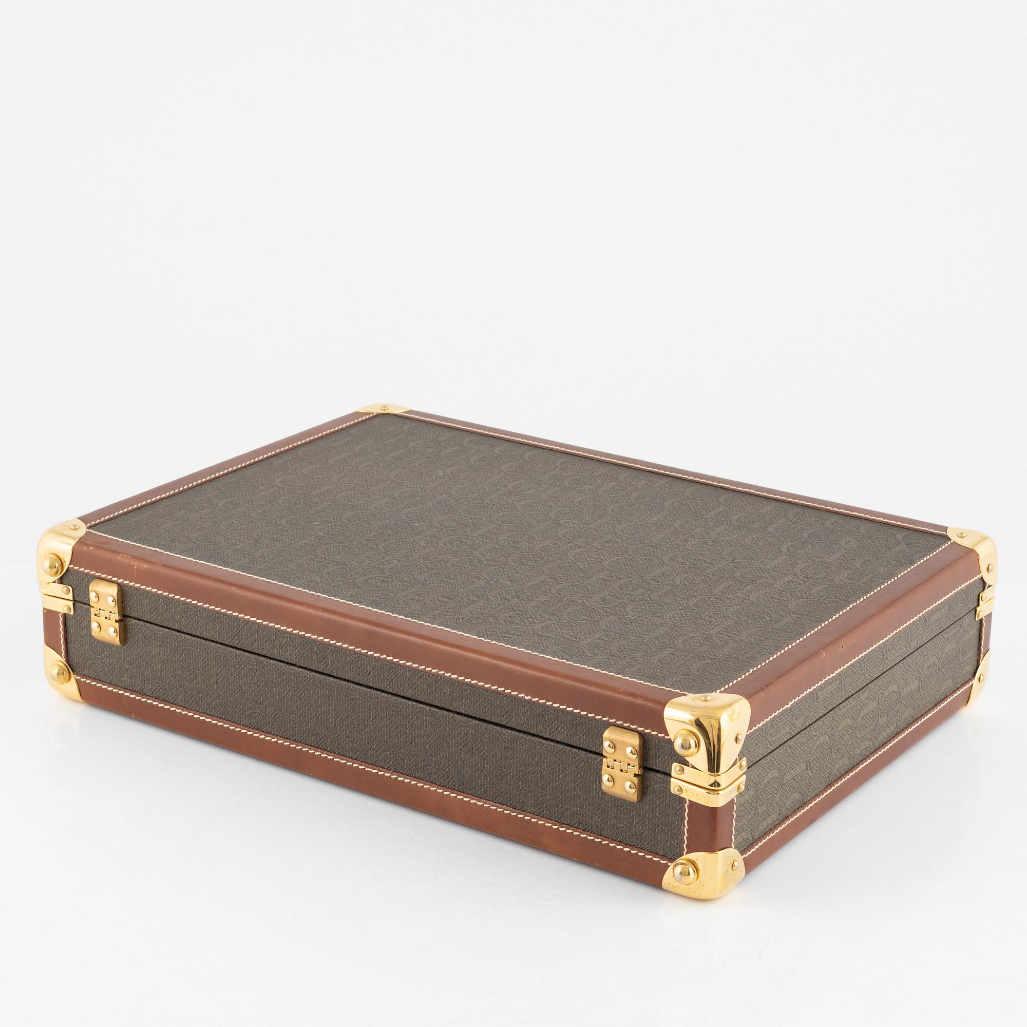 Gucci, briefcase.