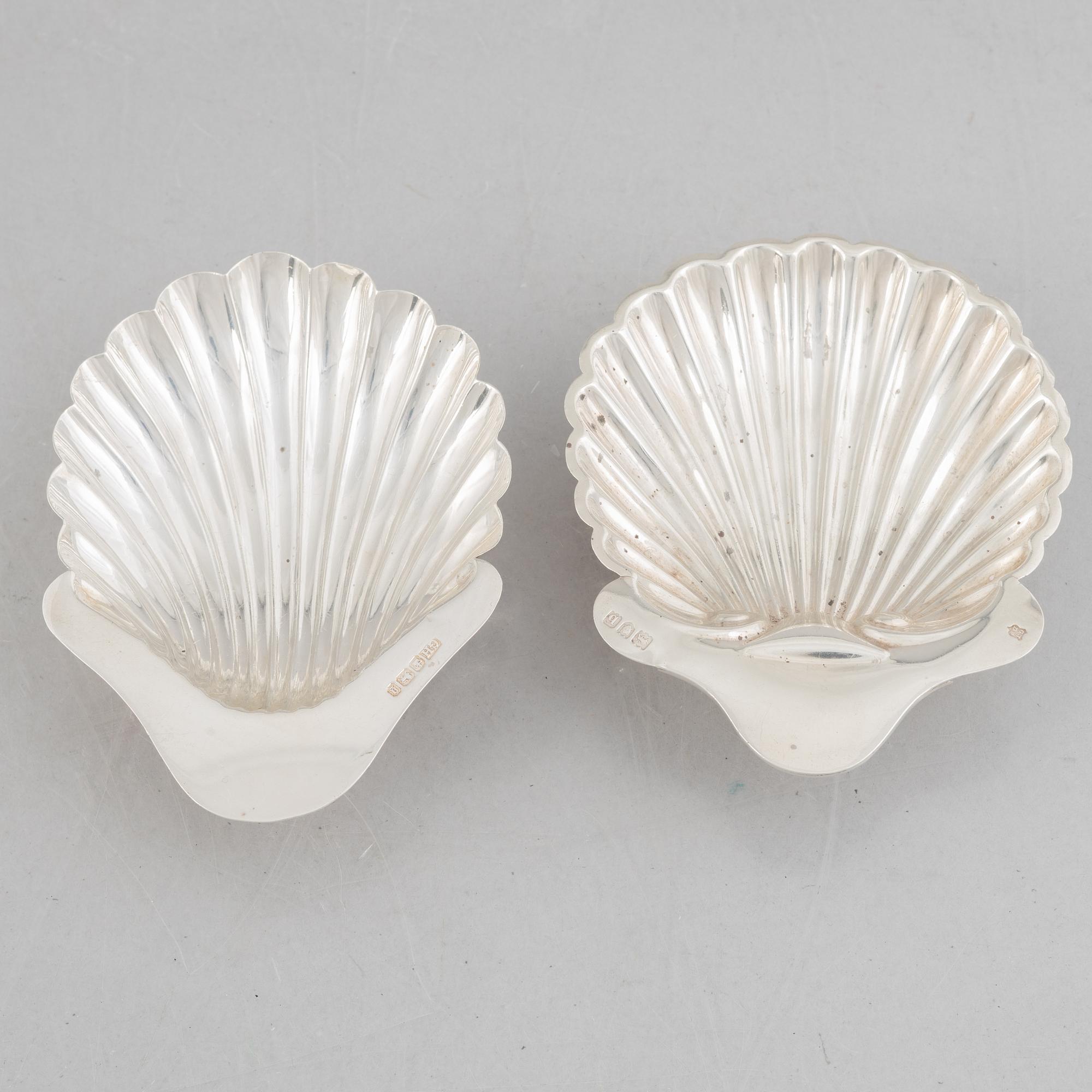 Two English silver shell-shaped bowls, 1897-99.