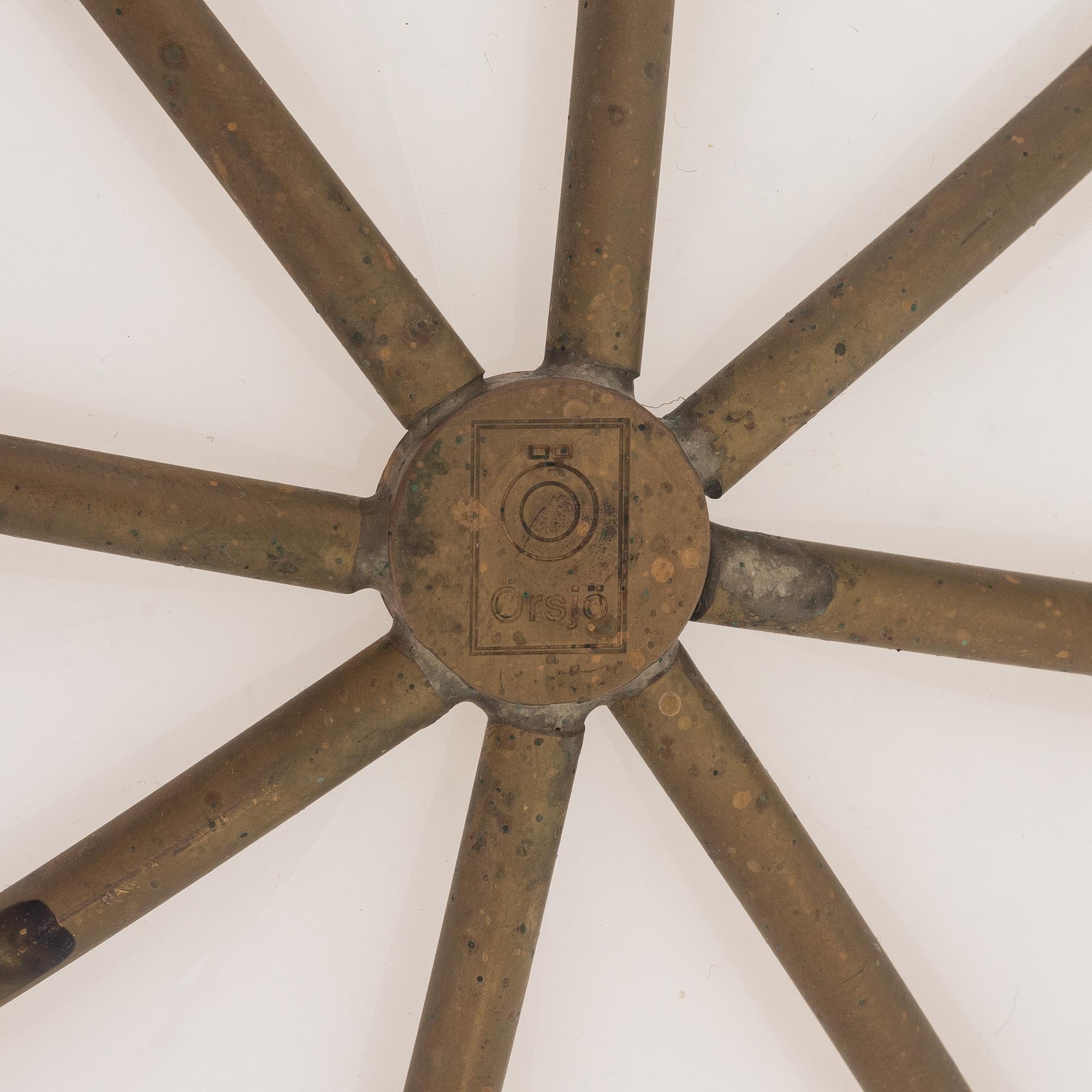 An 'Åbo' ceiling lamp, Örsjö belysning, 21st century.