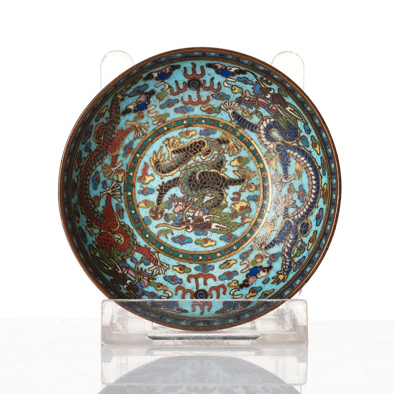 Kopp samt fat, cloisonné. Ming dynastin (1368-1644).