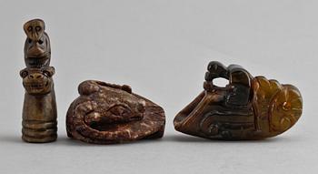 SPÄNNEN och ORNAMENT, 5st, sten. Asien, 1900-tal.