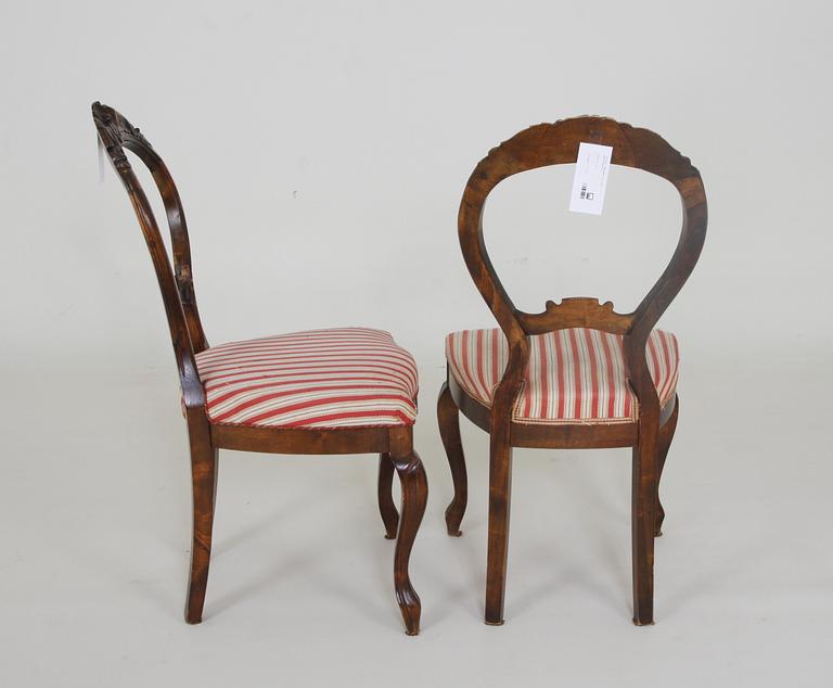 STOLAR, ett par. Nyrokokostil.