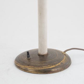 Bertil Brisborg, a Swedish Modern table lamp, Nordiska Kompaniet, mid-20th Century.
