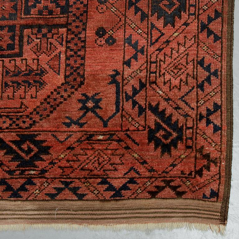 Matto, Antique / Semi-Antique Ersari, ca 350 x 254 cm (as well as 6 cm flat weave at the ends.