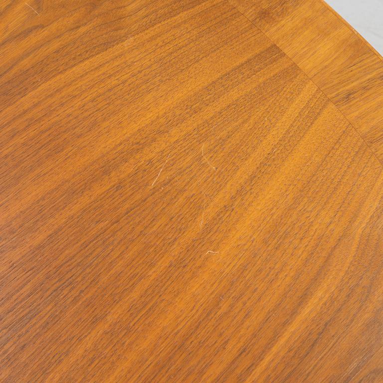 Carl Malmsten, a 'Ovalen' coffee table, Åfors Möbelfabrik, second half of the 20th century.