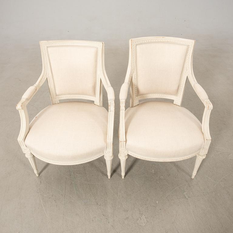Armchairs, ett pair, late Gustavian Stockholm work, early 19th century.