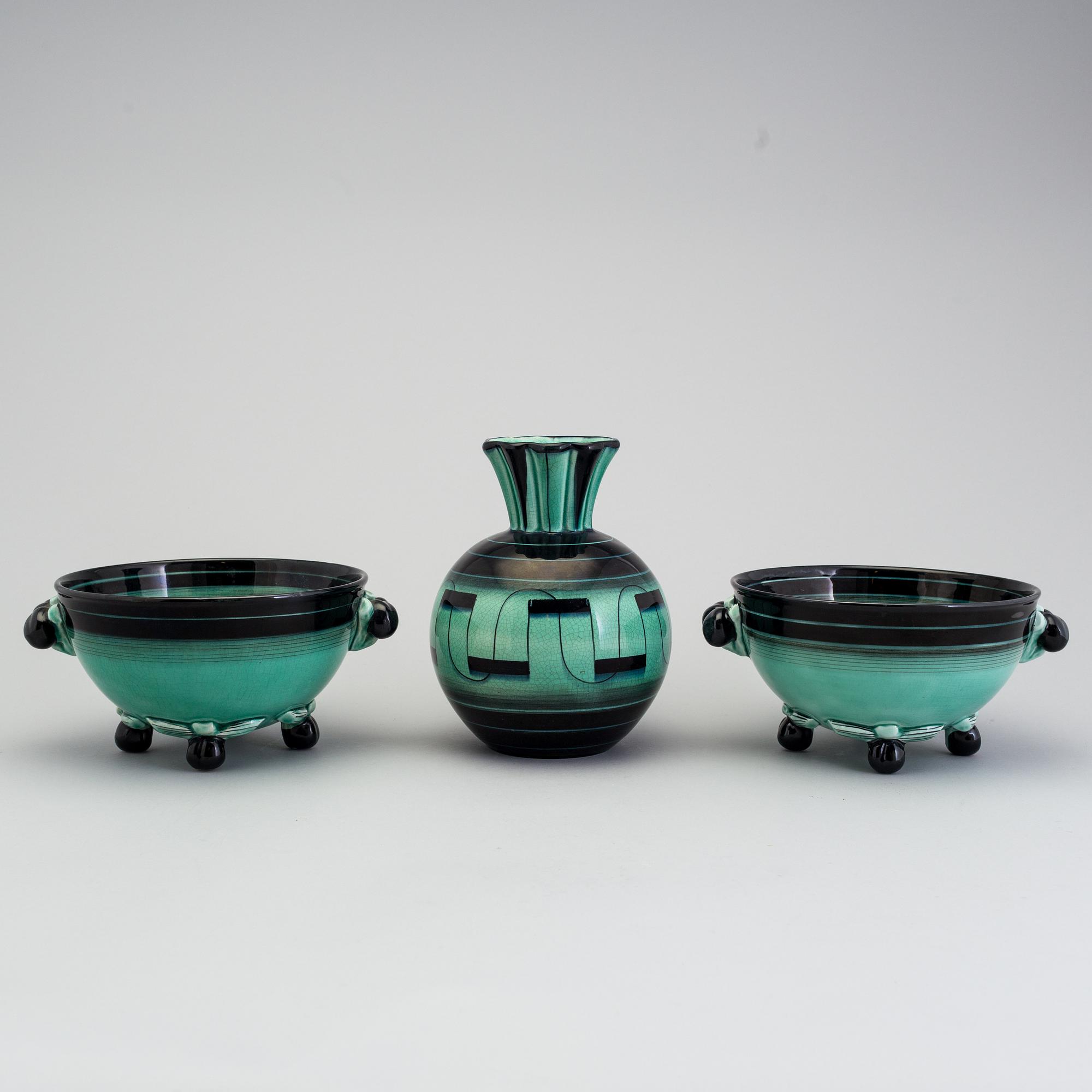 ILSE CLAESSON, "Serie V", 2 skålar och 1 vas, flintgods. Rörstrand 1930-tal.