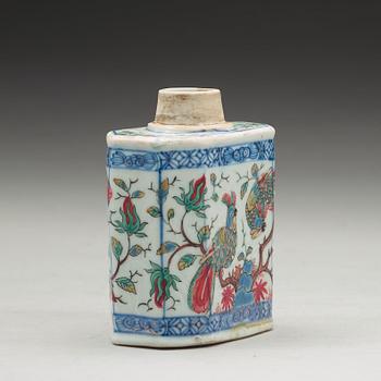 A 'European Subject' tea caddy, Qing dynasty, Qianlong (1736-95).