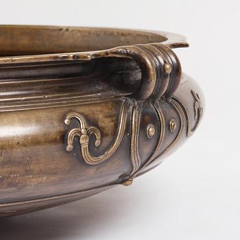 A large bronze Vessel/Urli, India, 19th century.