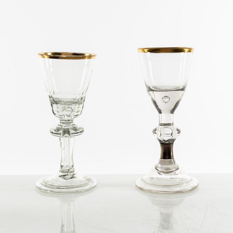 Glas, två stycken, 1700-tal.