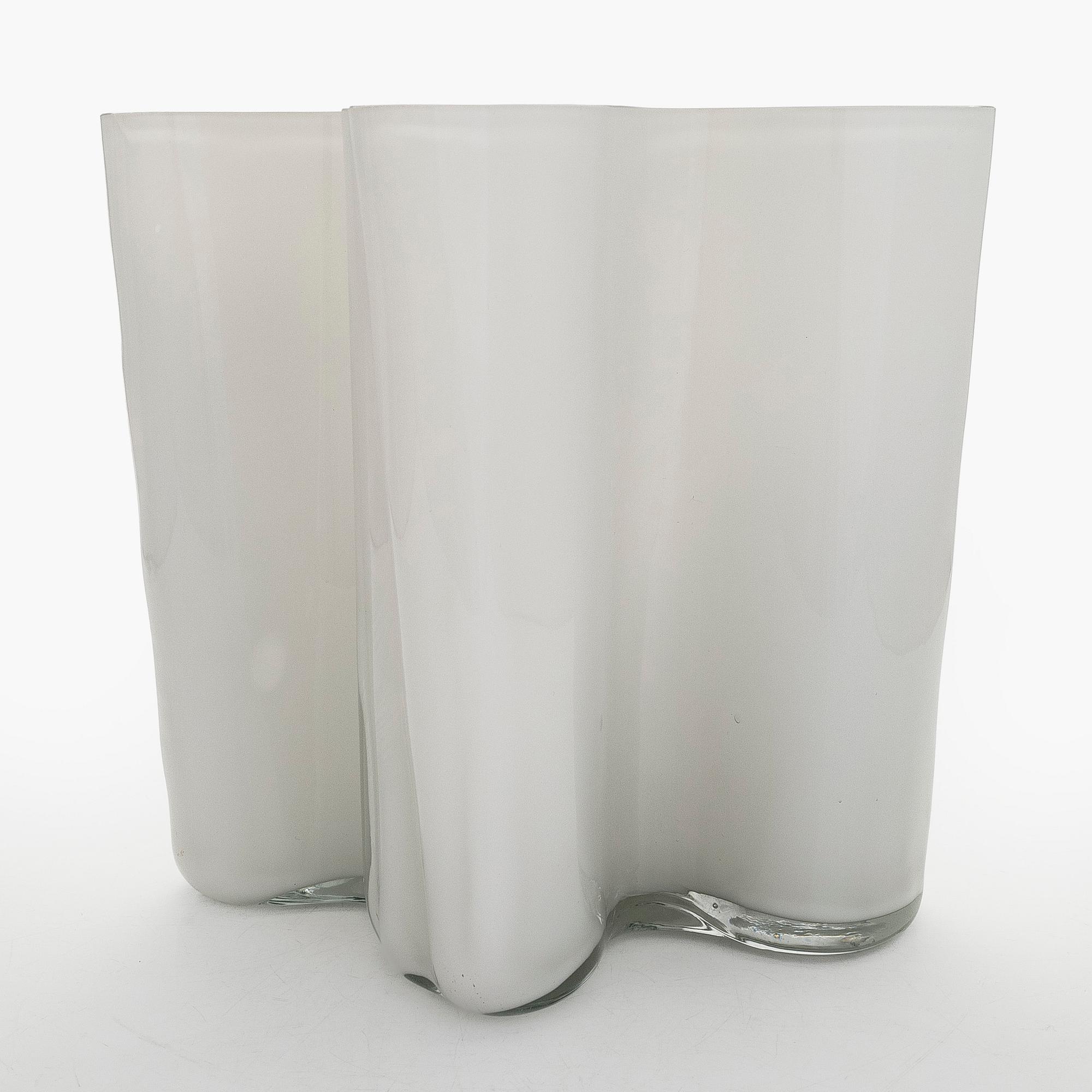 Alvar Aalto, maljakko, malli 3031.