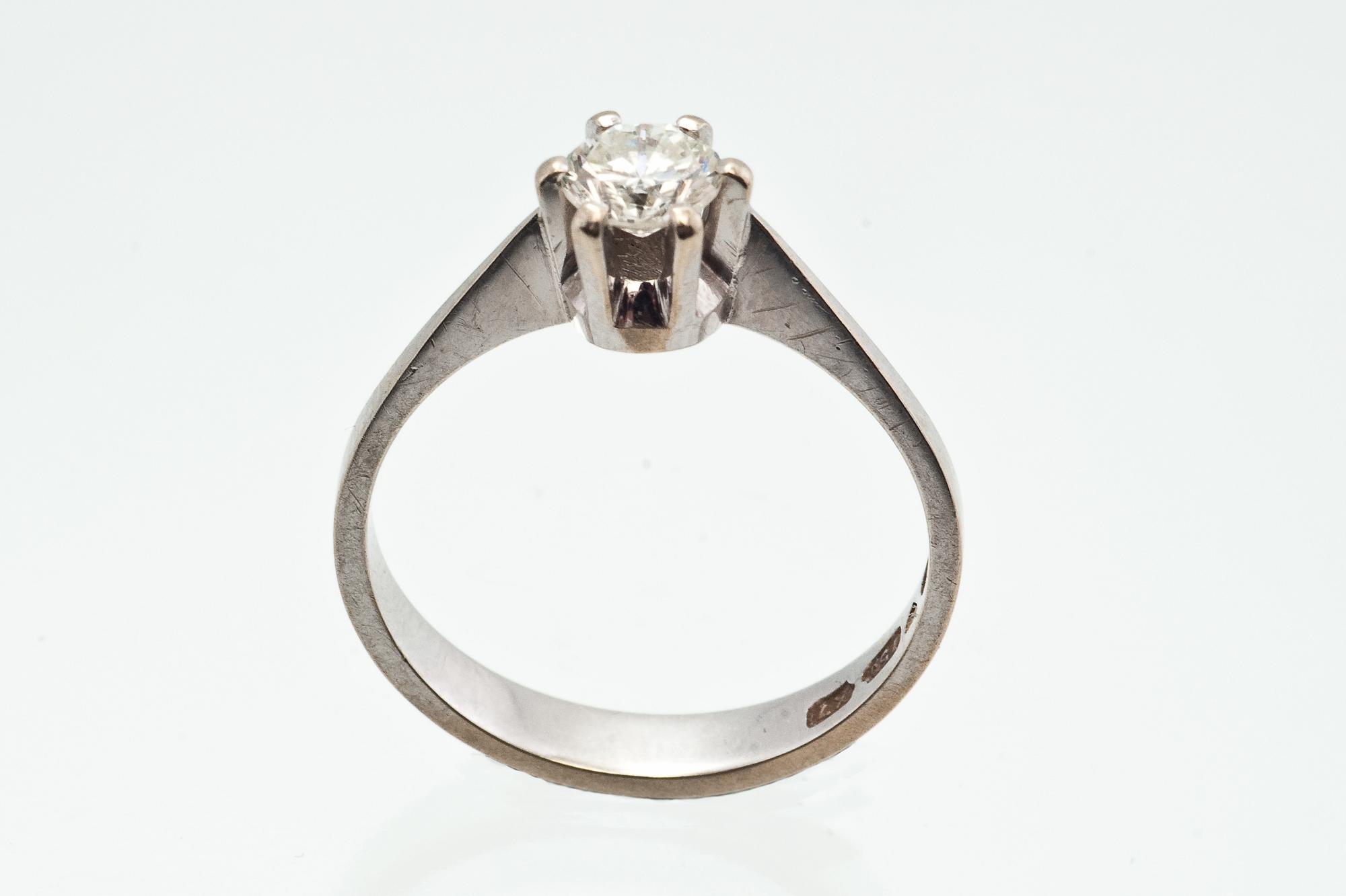 DIAMANTRING.