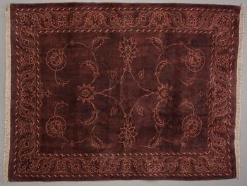 301. A SAROUK CARPET.