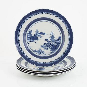 A set of five blue and white dishes, Qing dynasty, late 18th Century.