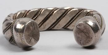 ARMBAND, silver. Orientalisk.