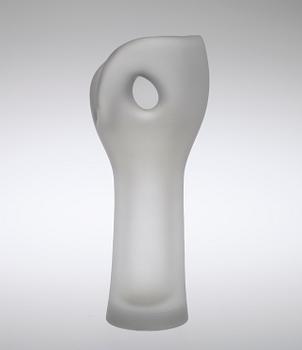 GLASSKULPTUR / VAS, "Hiidennyrkki". Osign.