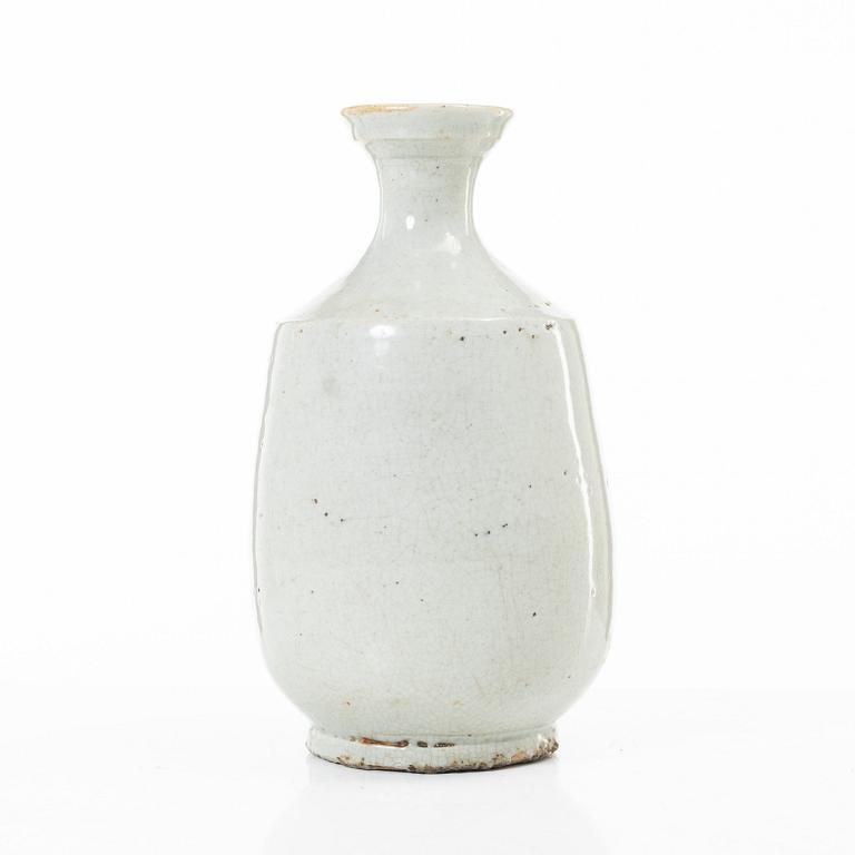 Flaska, stengods, Korea, Joseon, 1700-/1800-tal.