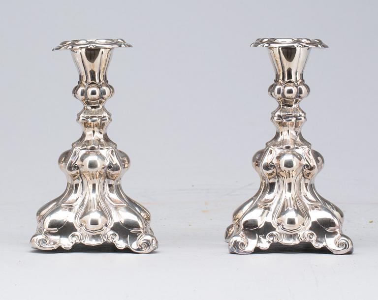 LJUSSTAKAR, silver. 1900-tal.