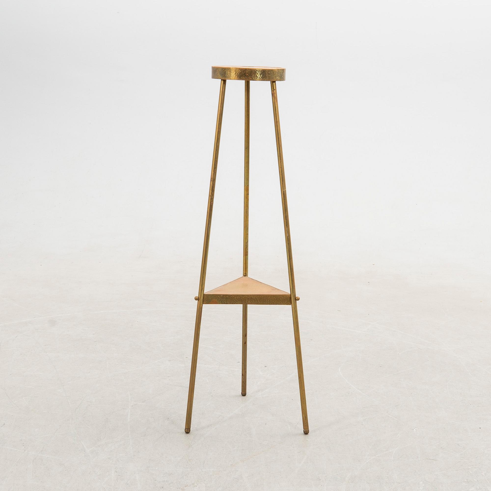 Pedestal early 20th century.