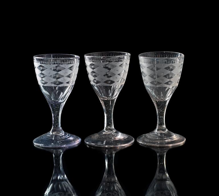 A set of 12 Swedish cut and etched glasses, ca 1800, presumably by Casimirsborg.