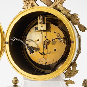 A Louis XVI-style mantle clock, Vincenti & Cie, France, late 19th century.
