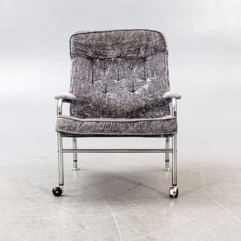 A lste 20th century easy chair.