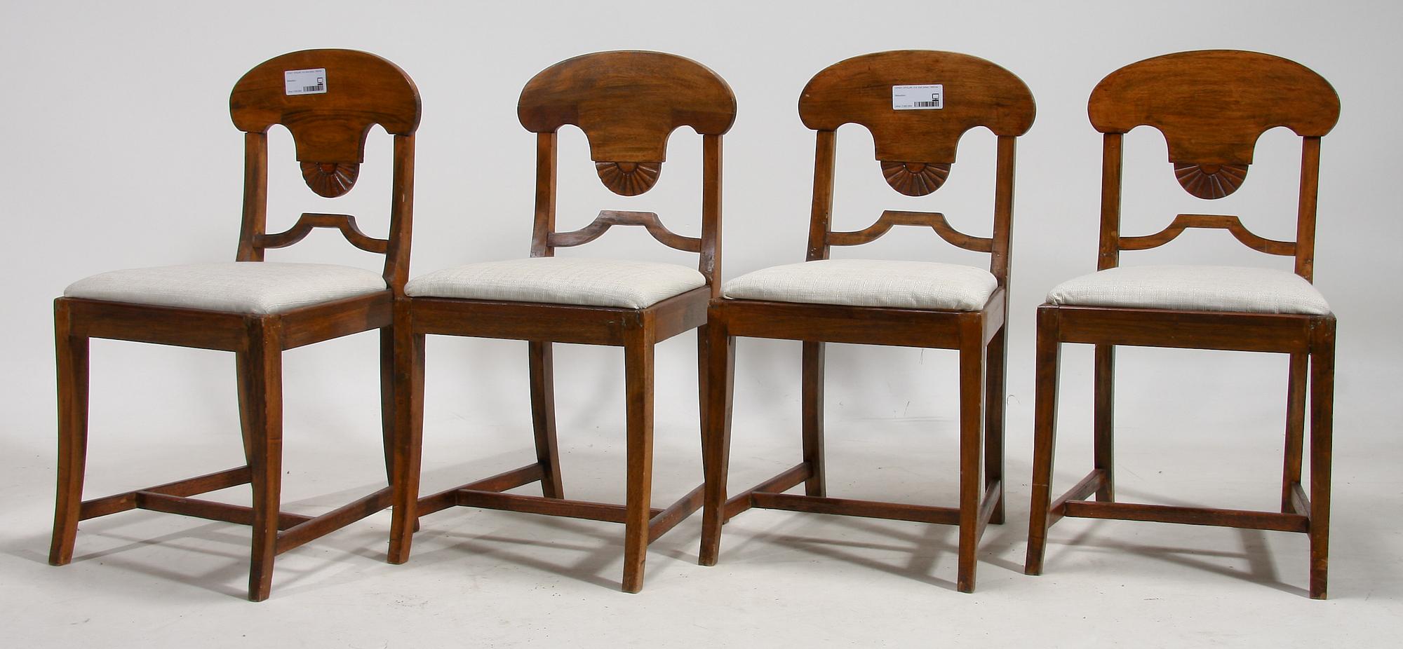STOLAR, 4 st. Karl Johan, provinstillverkade, 1800-talets första hälft.
