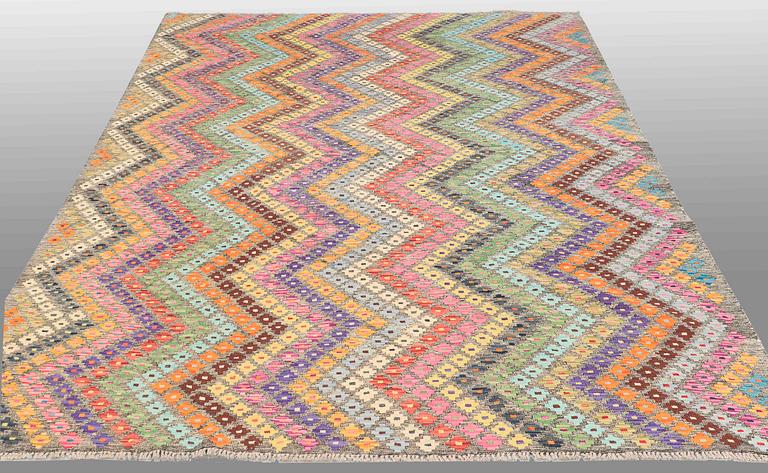 MATTA, Kelim, orientalisk, ca 288 x 216 cm.