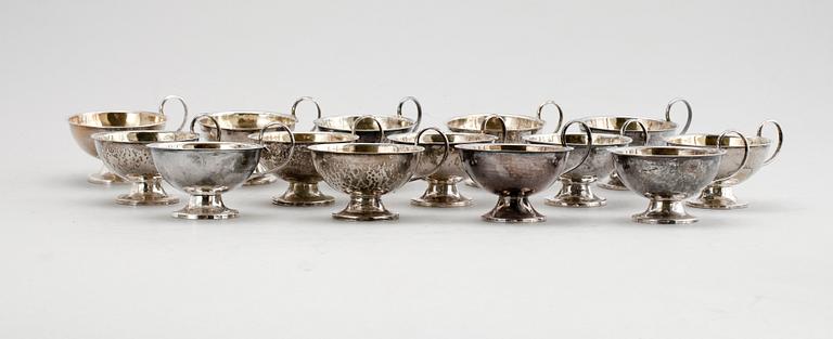 PUNCHBÄGARE, 14 st, silver, 1948. Vikt ca 525 g.