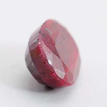 RUBIN, naturlig, corundum,189.00 ct. Certifikat.