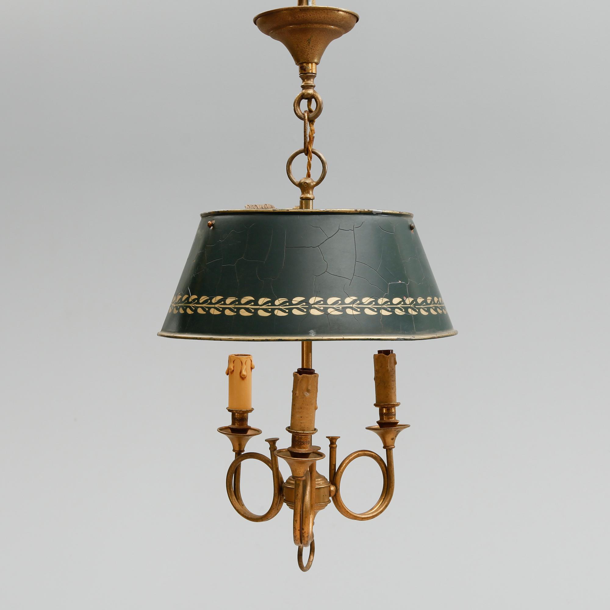 TAKLAMPA, bouilottemodell, 1900-talets första hälft. Höjd ca 45 cm.