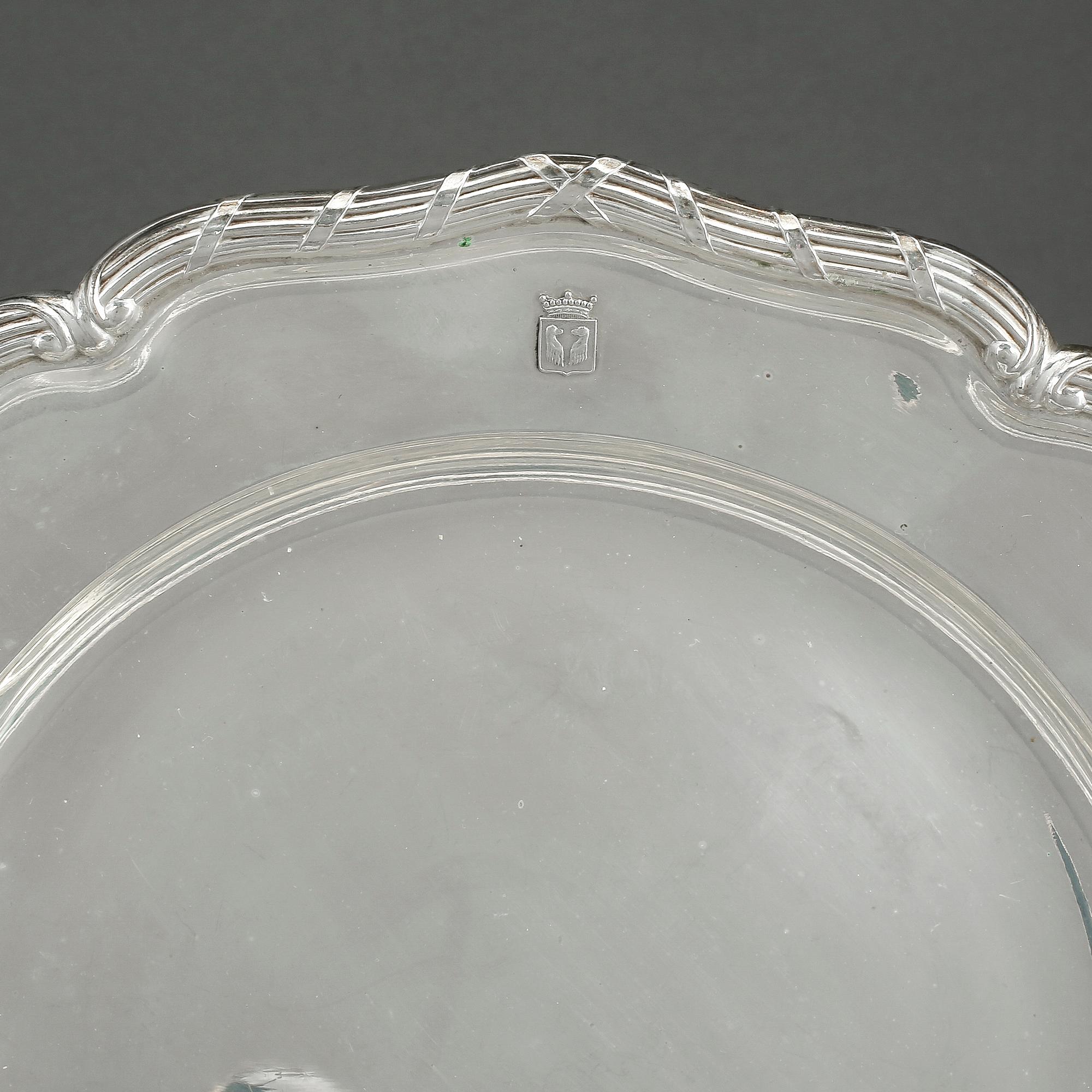 TALLRIKAR, 6 st, silver. Bl a CG Hallberg Stockholm 1905. Ca 3620 gram totalt.
