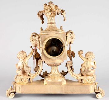 BORDSPENDYL, Louis XV-stil. Frankrike, 1800-tal.