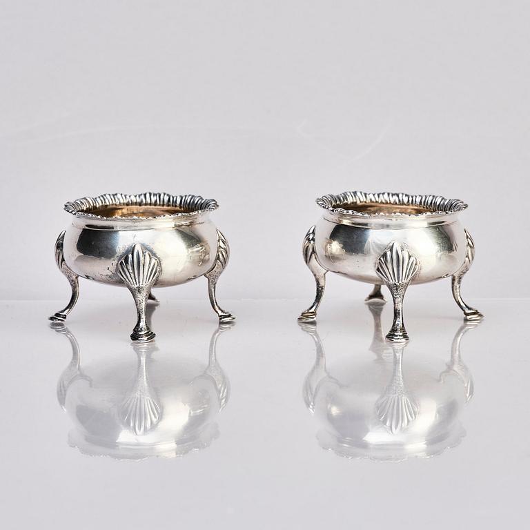 A pair of English silver salt-cellars, marks of Benjamin Mountigue, London 1783.