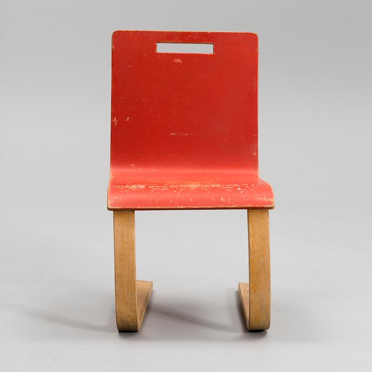 ALVAR AALTO, A CHILDREN'S CHAIR. Designed in 1931-1932..