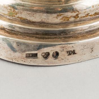 A mixed lot of two 19th century silver and parcel-gilt creamers and a coffee-pot.