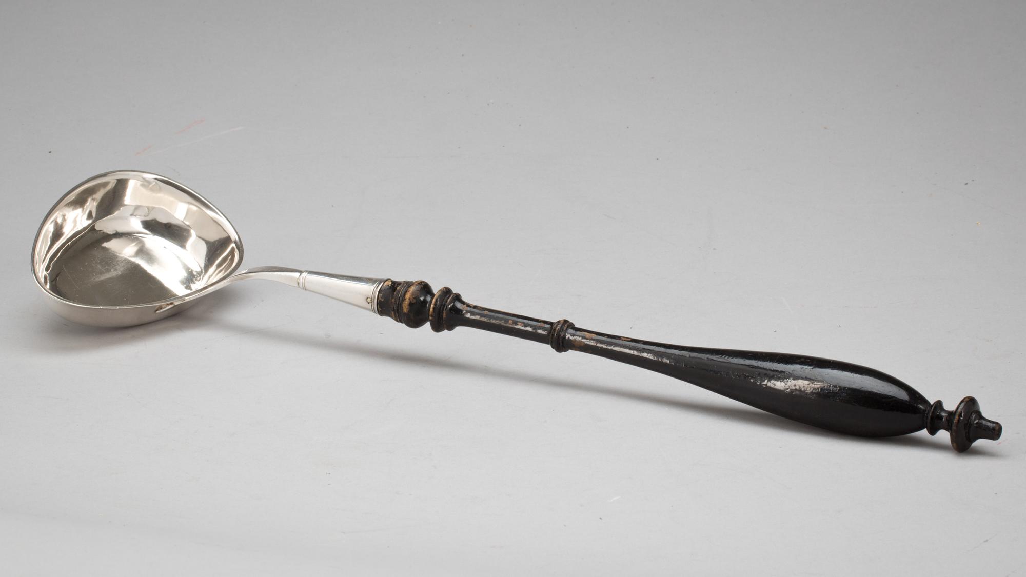 SLEVAR, 2 st. Silver, empire. William Lejon(1834-1870) Göteborg, 1847.