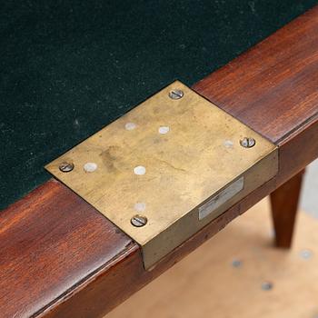 A late Gustavian chiffonier, circa 1800.