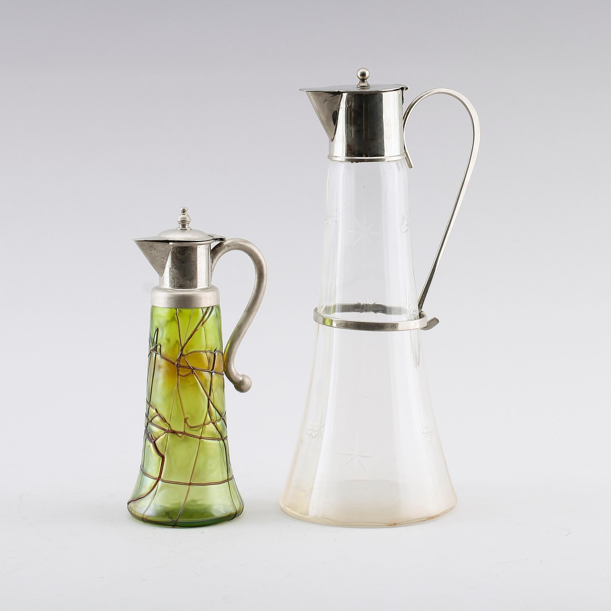 KANNOR, 2 st, glas, nickel, omkring år 1900.