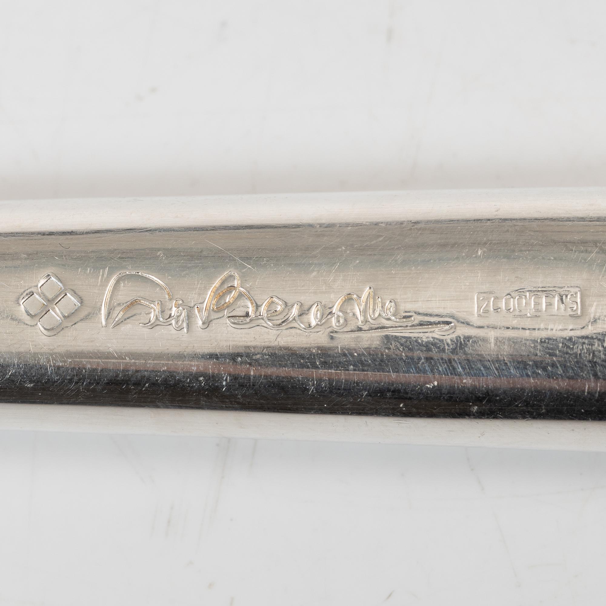 Sigvard Bernadotte, mat- och kaffeservis, 185 delar, "Millennium-line Marianne", Christineholm, Fyrklövern.