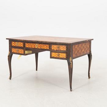 Desk with armchair Louis XV style first half of the 20th century.