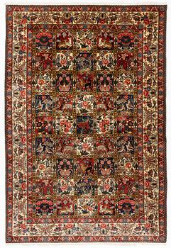 A Bakhtiari carpet, c. 305 x 210 cm.