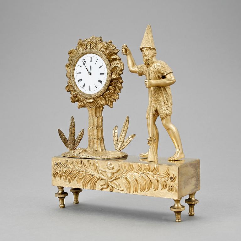BORDSUR. Empire, 1800-talets början.