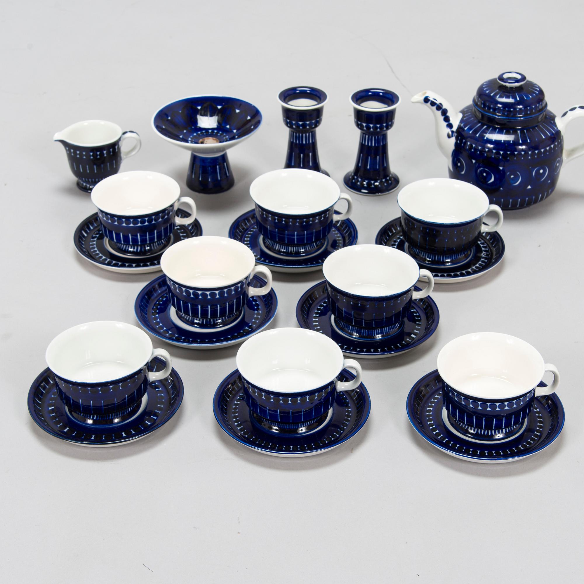 Ulla Procopé, servis, 27 delar, porslin, "Valencia" Arabia.