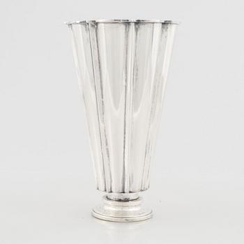 Vase, silver, Swedish import mark Gunnar Svensson, Kalmar 1928.